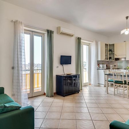 Roomy And Bright Apartment With Balconies X6 Catania Eksteriør billede