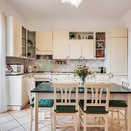 Roomy And Bright Apartment With Balconies X6 Catania Eksteriør billede