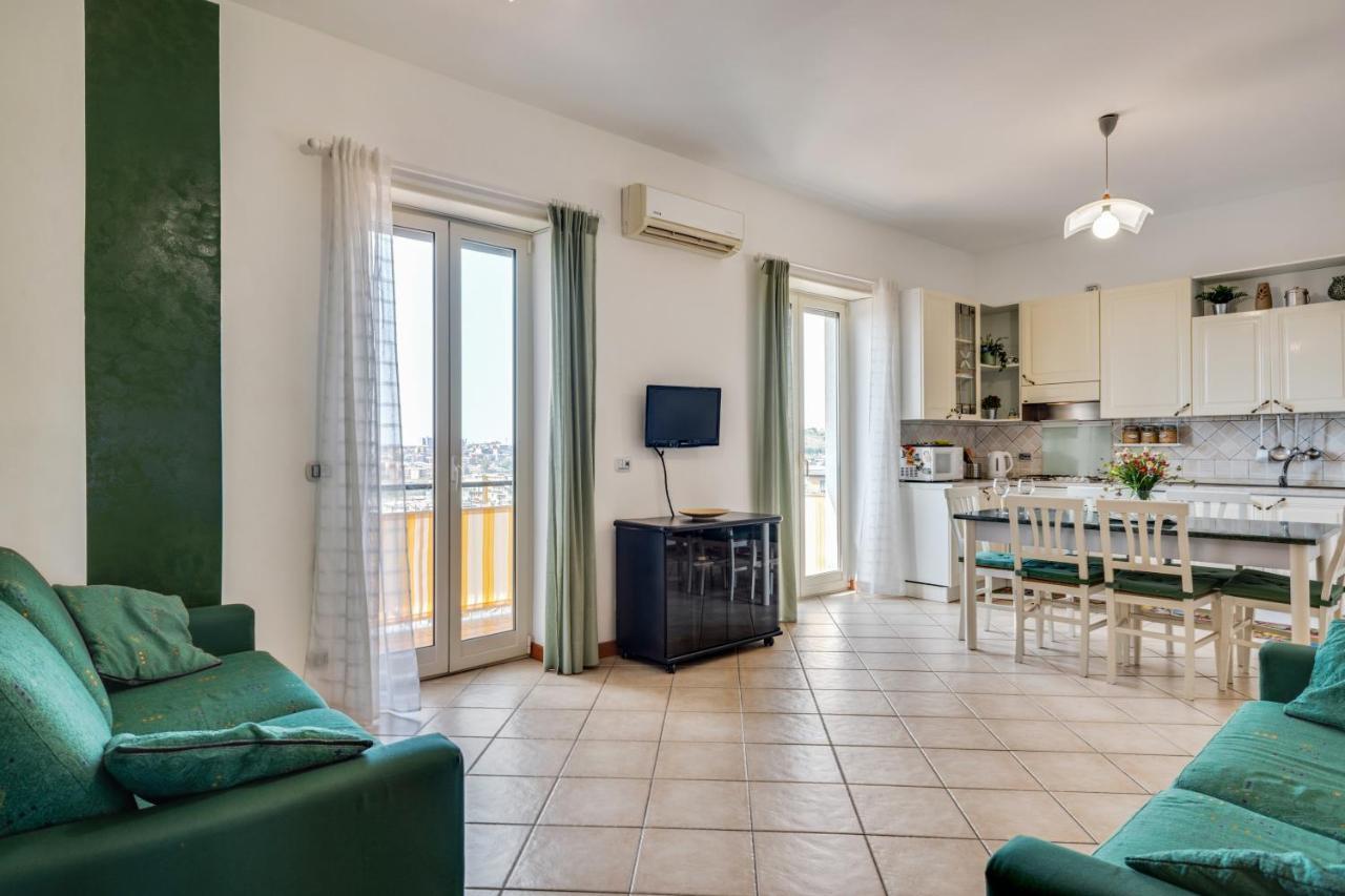 Roomy And Bright Apartment With Balconies X6 Catania Eksteriør billede