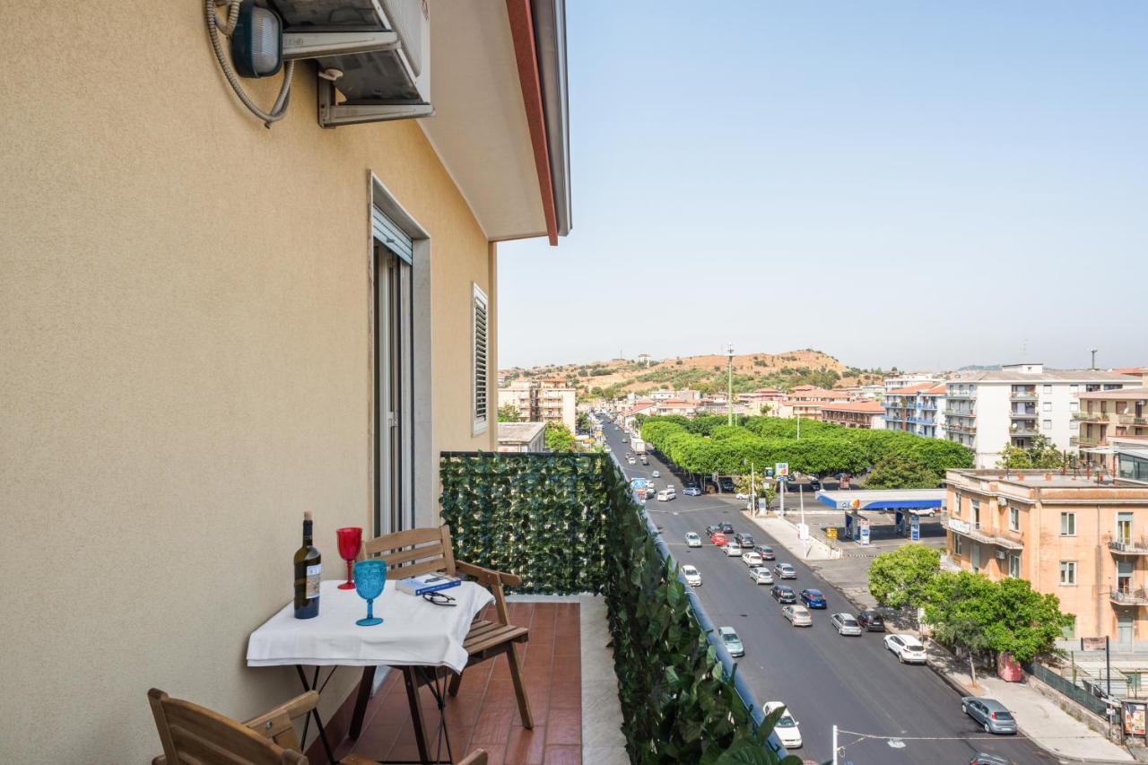 Roomy And Bright Apartment With Balconies X6 Catania Eksteriør billede